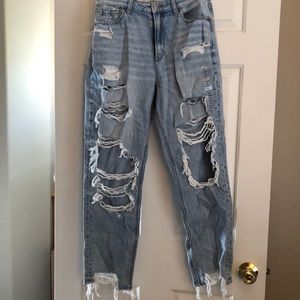 American Eagle Comfort Stretch Waistband Mom Jean
